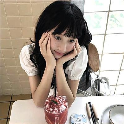 歌唱动荡的青春